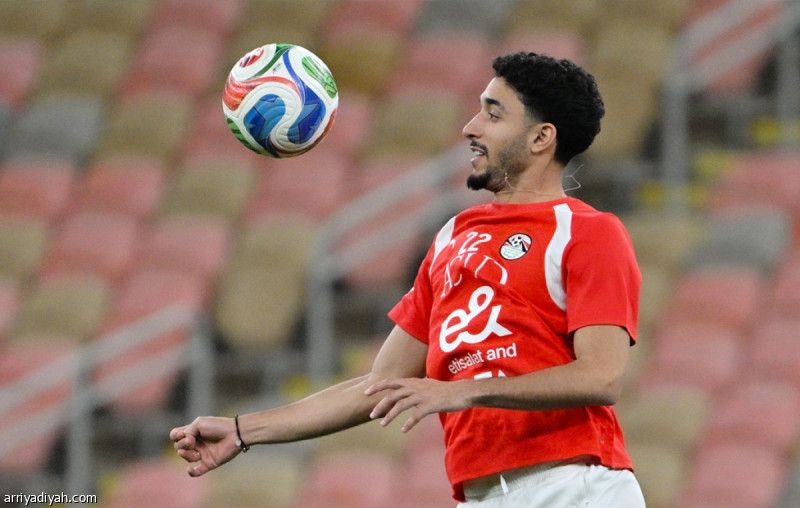 7 يبددون السيطرة المحلية على قائمة مصر