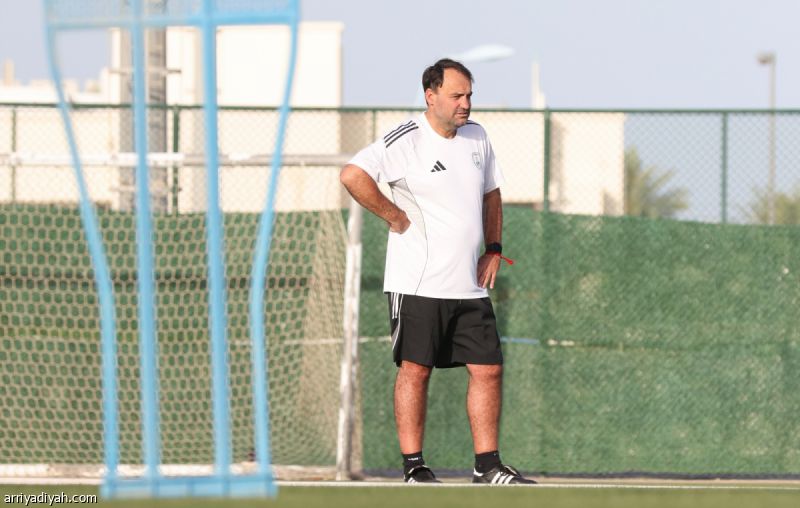 بعد الوحدة .. سييرا يقود الوكرة