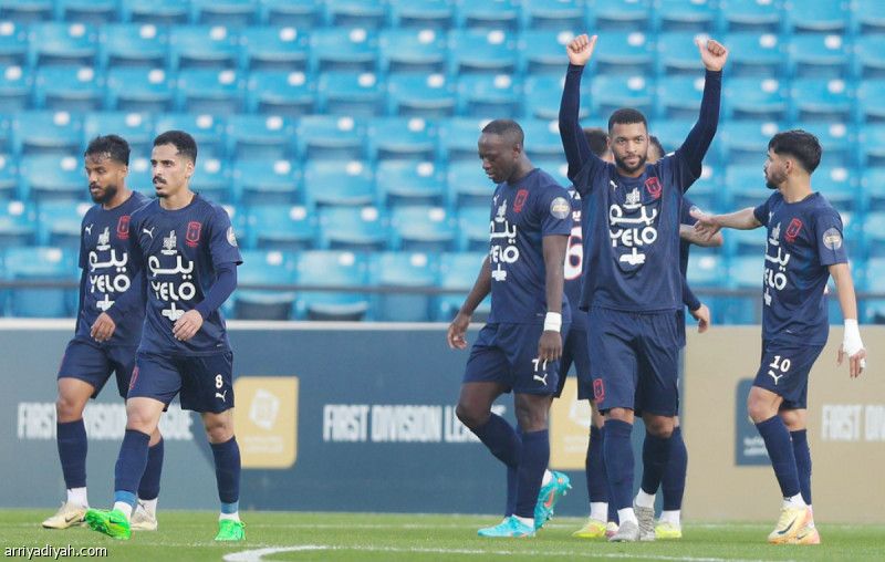 بثنائية الجبيل.. أبها يوسع فارق الصدارة