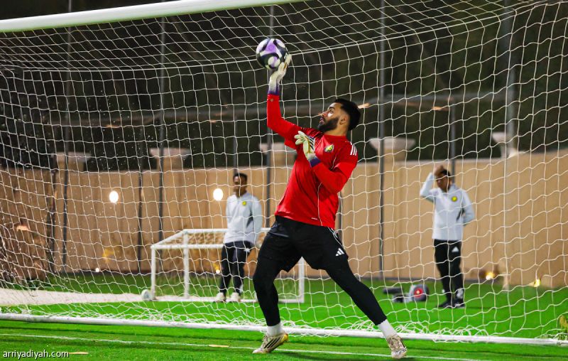 النصر.. إصابة الرباط تلحق البوعينين بالنجار