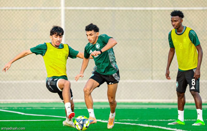 الأخضر يستأنف بعد مناورة قطر