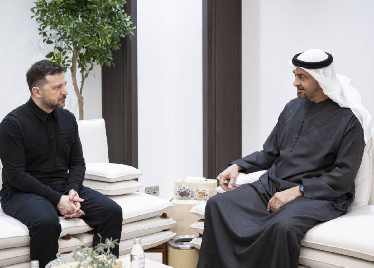 محمد بن زايد والرئيس الأوكراني يبحثان التطورات في المنطقة وتداعياتها على الأمن الإقليمي والدولي