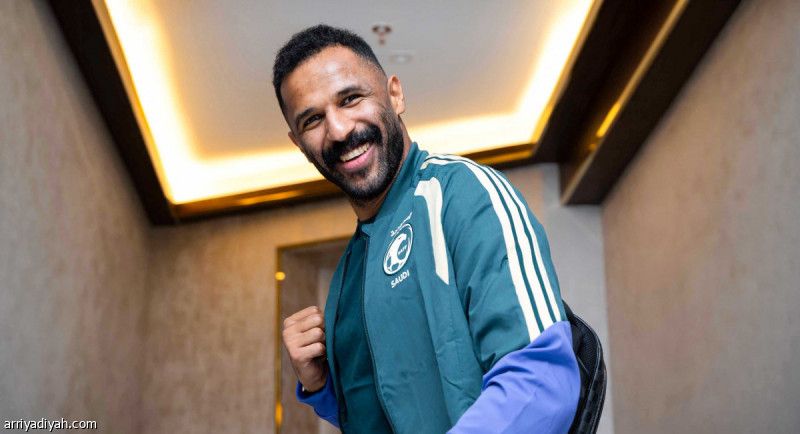 مكالمة الفجر تعيد العويس