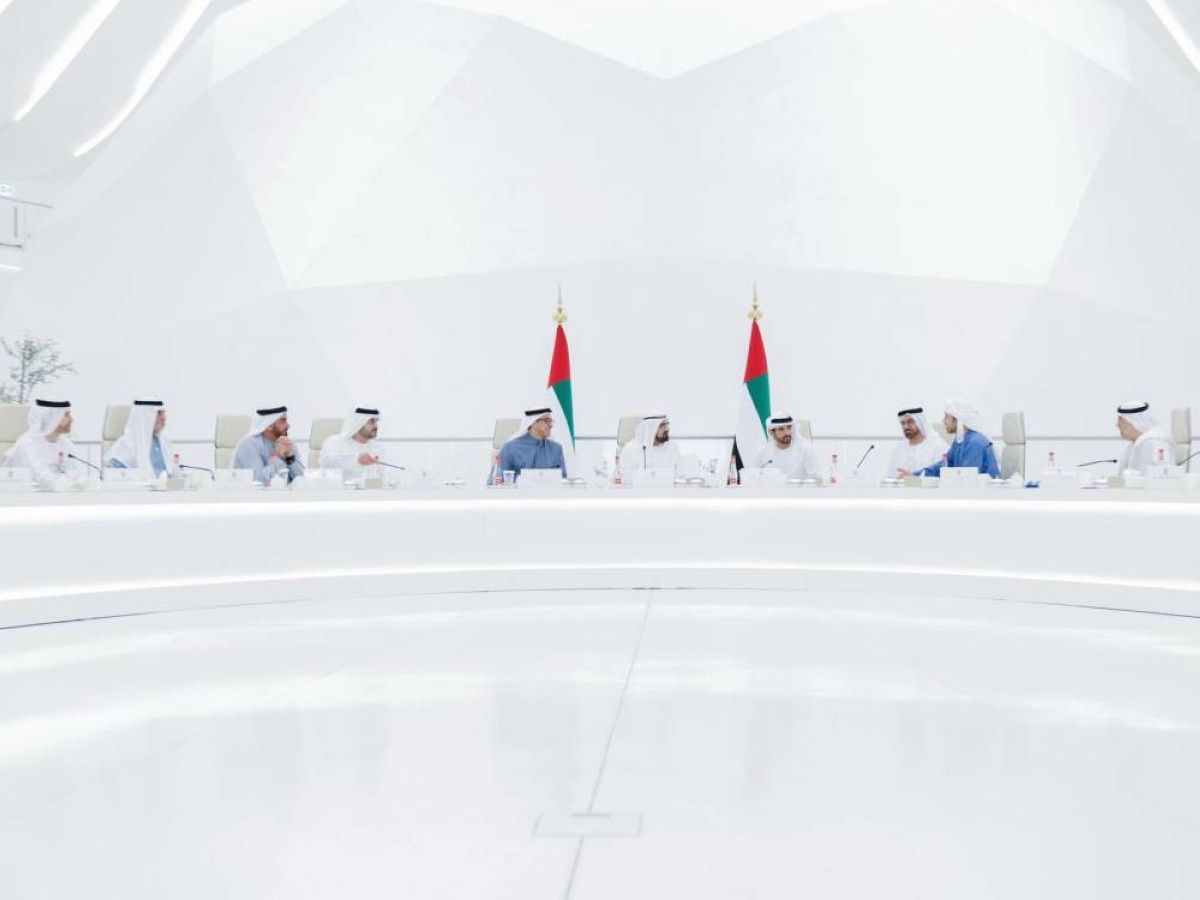 محمد بن راشد: بقيادة محمد بن زايد.. مؤسساتنا الوطنية وقواتنا الدفاعية تعمل بكل كفاءة واحترافية