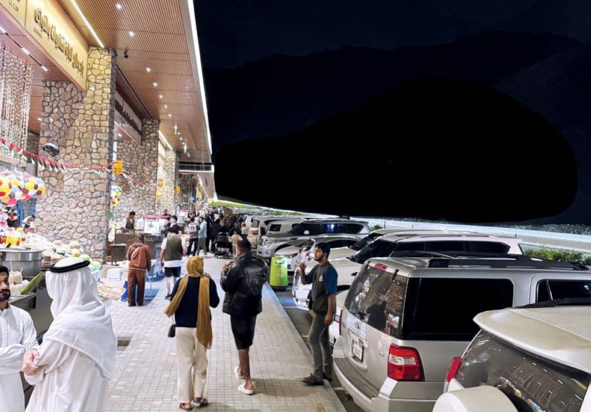 الأسواق الشعبية في الفجيرة ومدن المنطقة الشرقية تستقطب آلاف الزوار