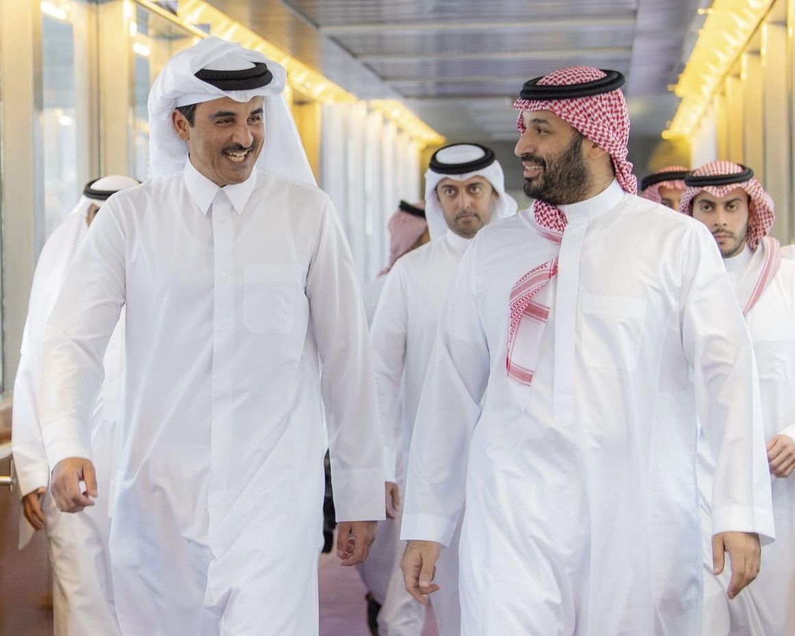 سمو الأمير يصل جدة