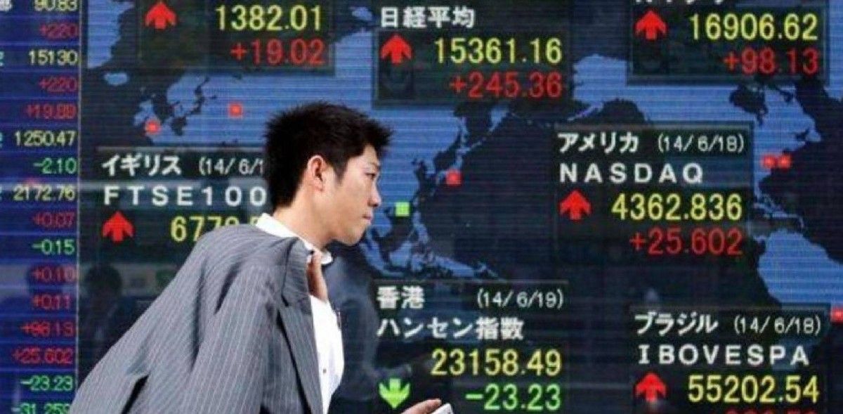 نيكاي يرواح مكانه ويتجه لخسارة 11% في مارس مع استمرار حرب إيران