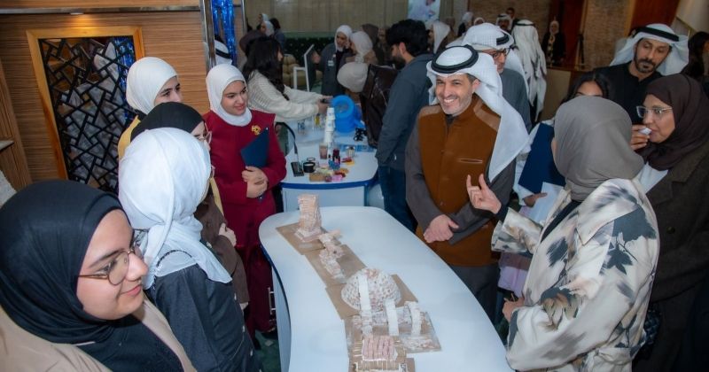 جانب من معارض الابتكارات في المعهد