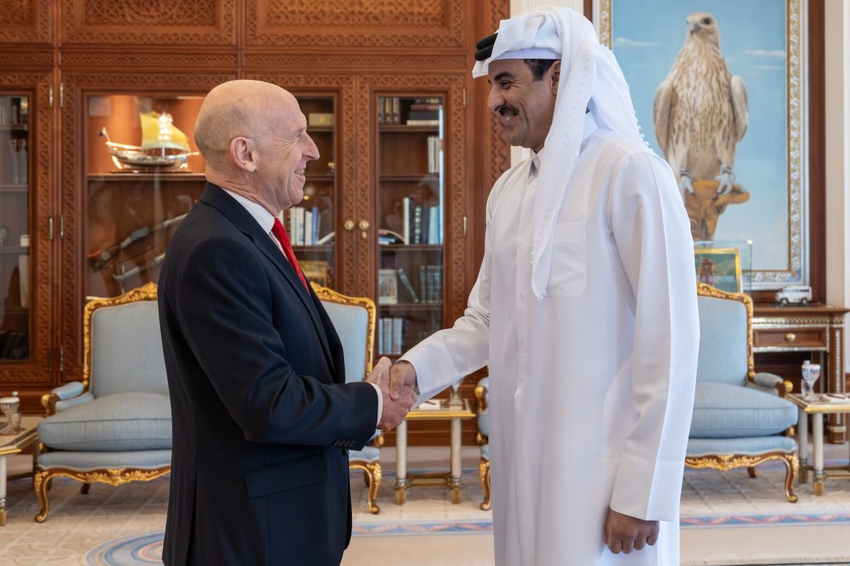 سمو الأمير يستقبل وزير الدفاع البريطاني