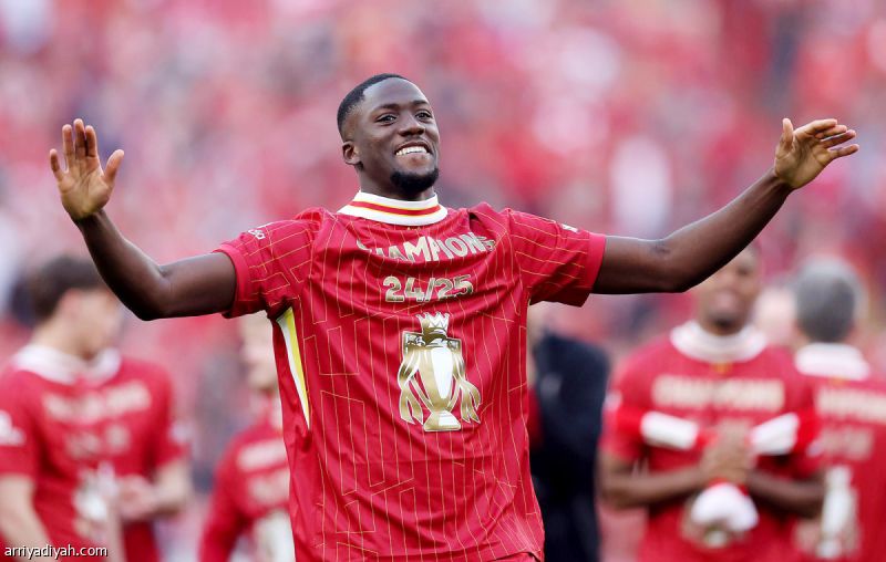 كوناتي: الهدوء مفتاح عودة ليفربول