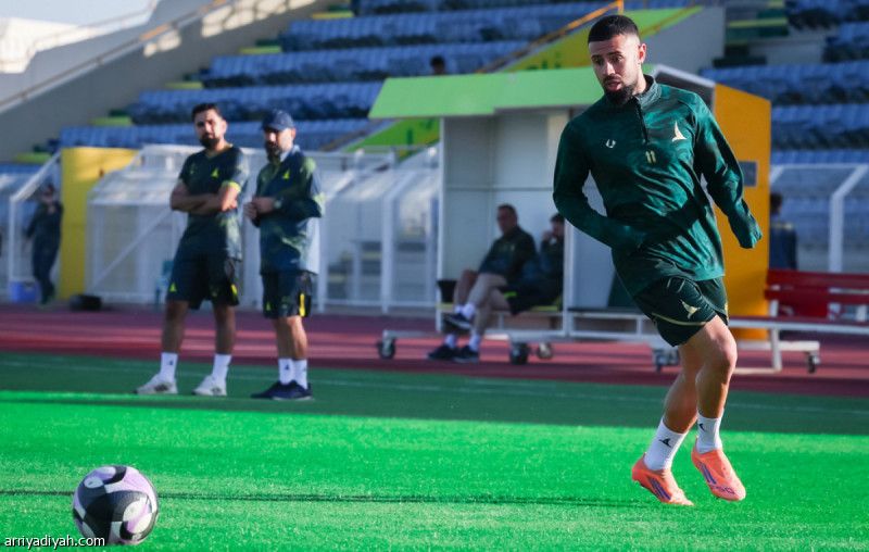 دونيس: نتائج الخلود تحفزنا.. والانضباط مطلوب