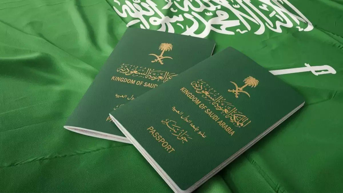 رسمياً: قرار سعودي صارم.. غرامة 100 ألف ريال تنتظر من يرتكب هذه المخالفة في وثيقة السفر - تفاصيل