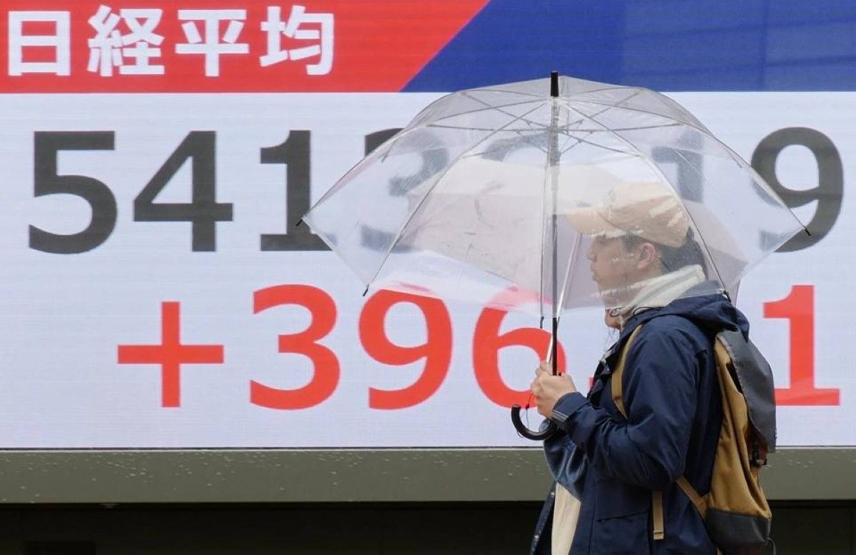 تصريحات ترامب تهز الأسواق العالمية وتفاقم حالة عدم اليقين الاقتصادي