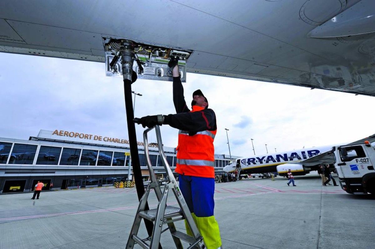 شركات طيران صينية ترفع رسوم الوقود