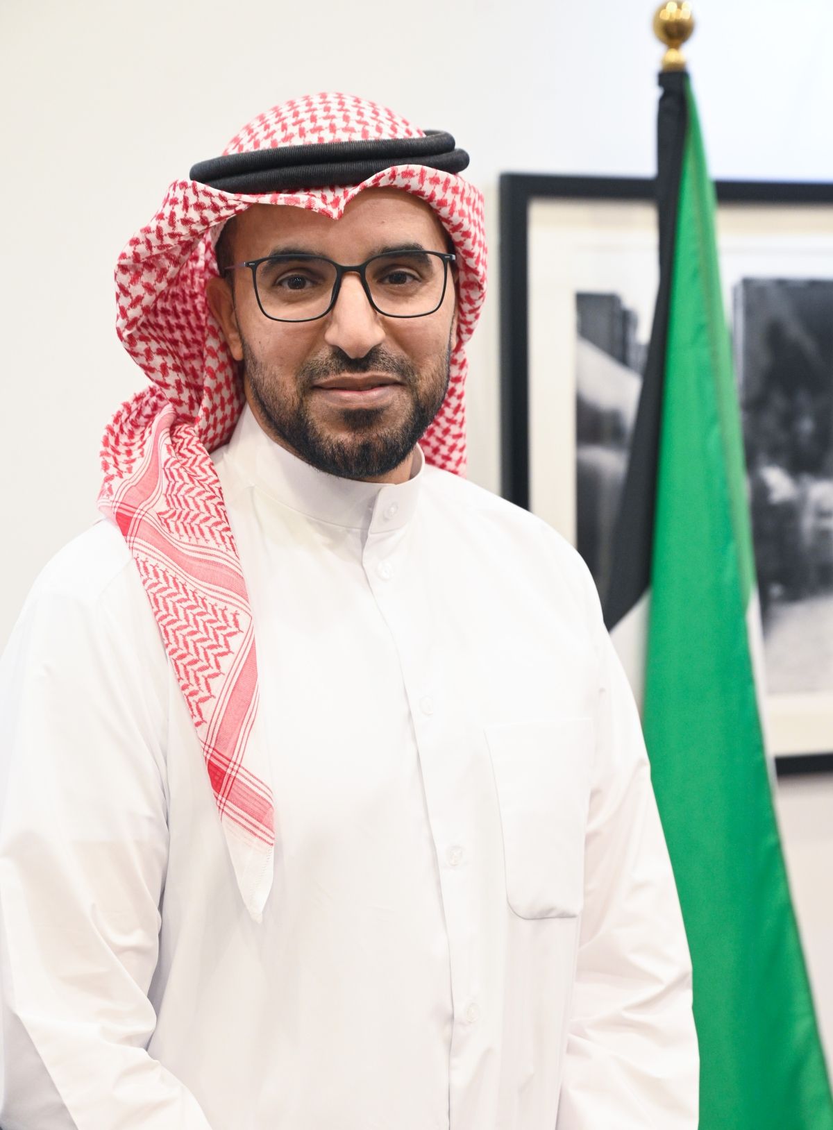 المؤسسات الخيرية... تكاتفٌ يُعزّز صلابة المجتمع