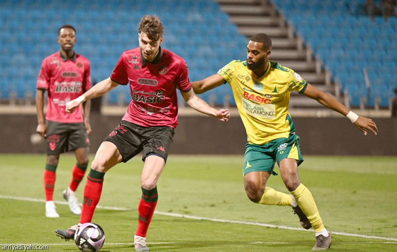 الخليج يحبط الخلود بالتعادل الأول