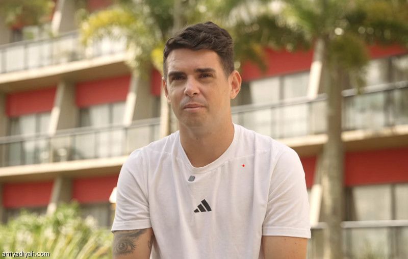 القلب يجبر أوسكار على الاعتزال