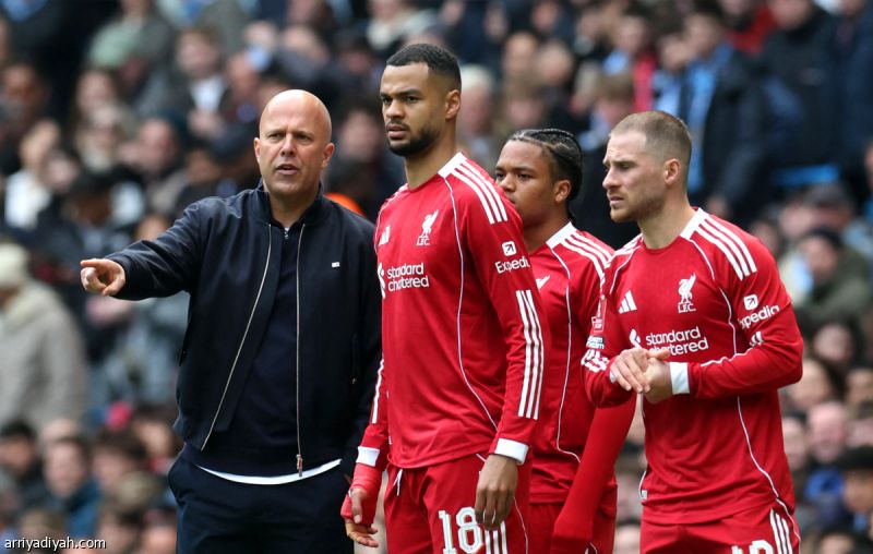 سلوت: رباعية سيتي مذلة.. والتعويض في باريس