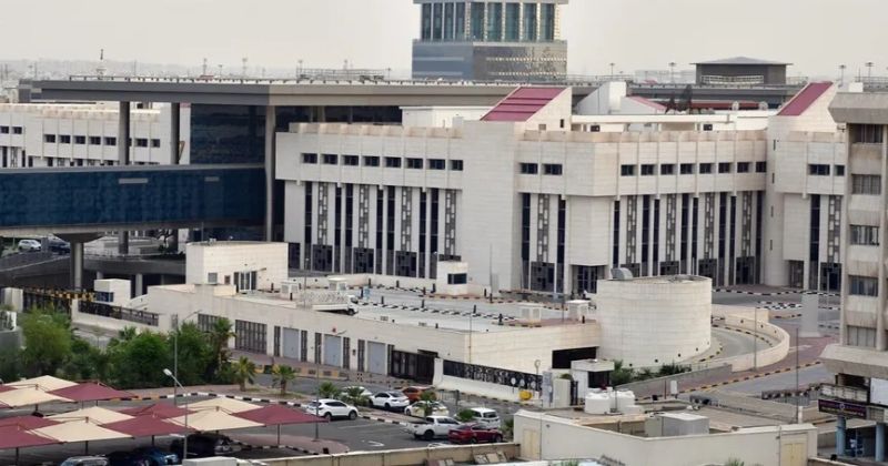 «المالية»: استئناف العمل في مبنى مجمع الوزارات وعودة الدوام الرسمي للموظفين من الغد