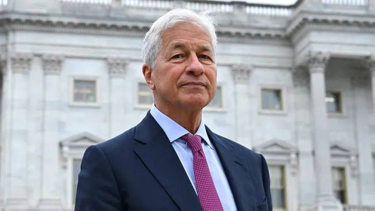 الرئيس التنفيذي لـ"جيه.بي مورجان" يحذر من خطورة الحرب في رفع التضخم والفائدة