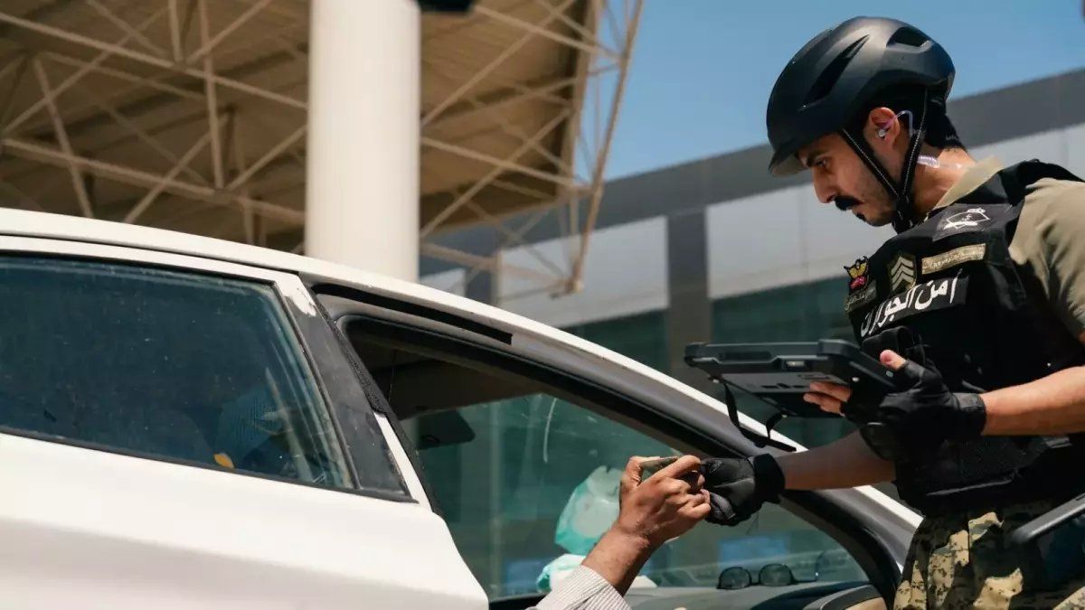 رسمياً: الجوازات تطلق «السكوتر الكهربائي» في منفذ جسر الملك فهد… السرعة تصل 10 أضعاف!