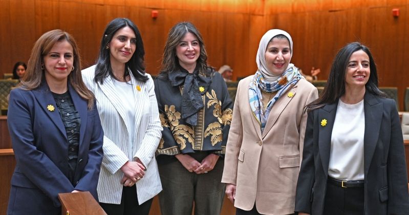 زهرة العرفج تُزهر في «البلدي»