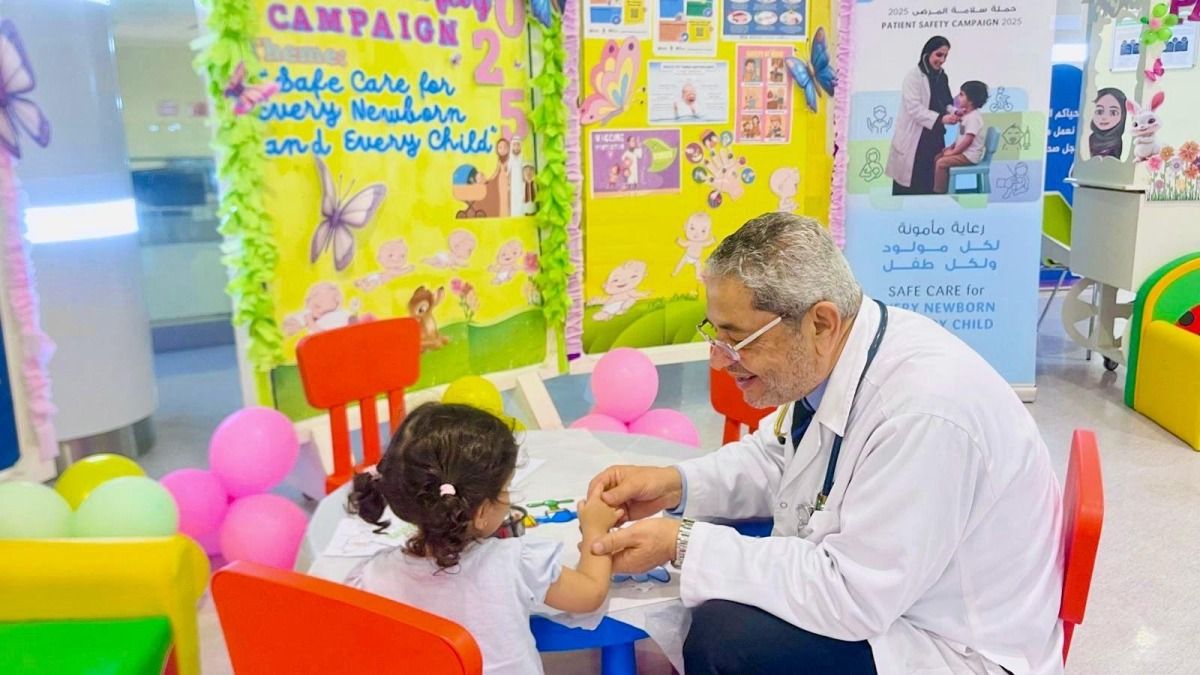 خدمة احترافية ذات جودة عالية.. «الرعاية»: الدولة تبدي اهتماماً استثنائياً بالجوانب الصحية