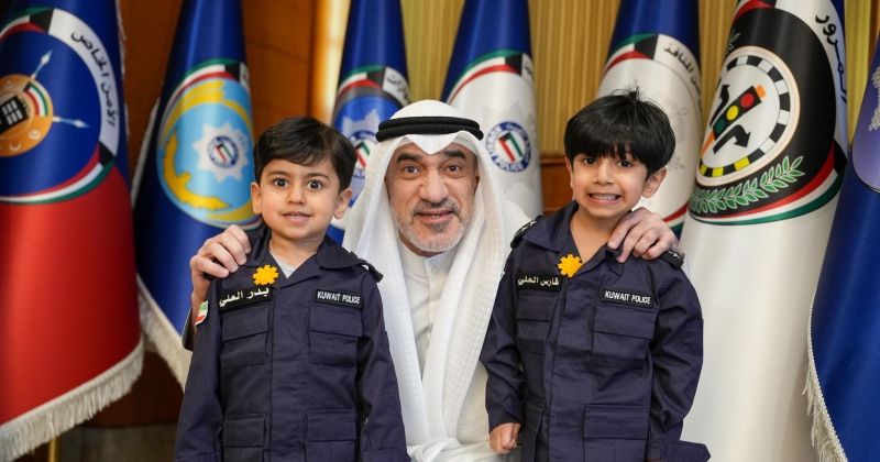 النائب الأول يستقبل طفلين للتعبير عن دعم «زهرة العرفج»