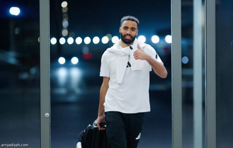 النصر.. البوعينين يبعد البلوي ويختار العمر