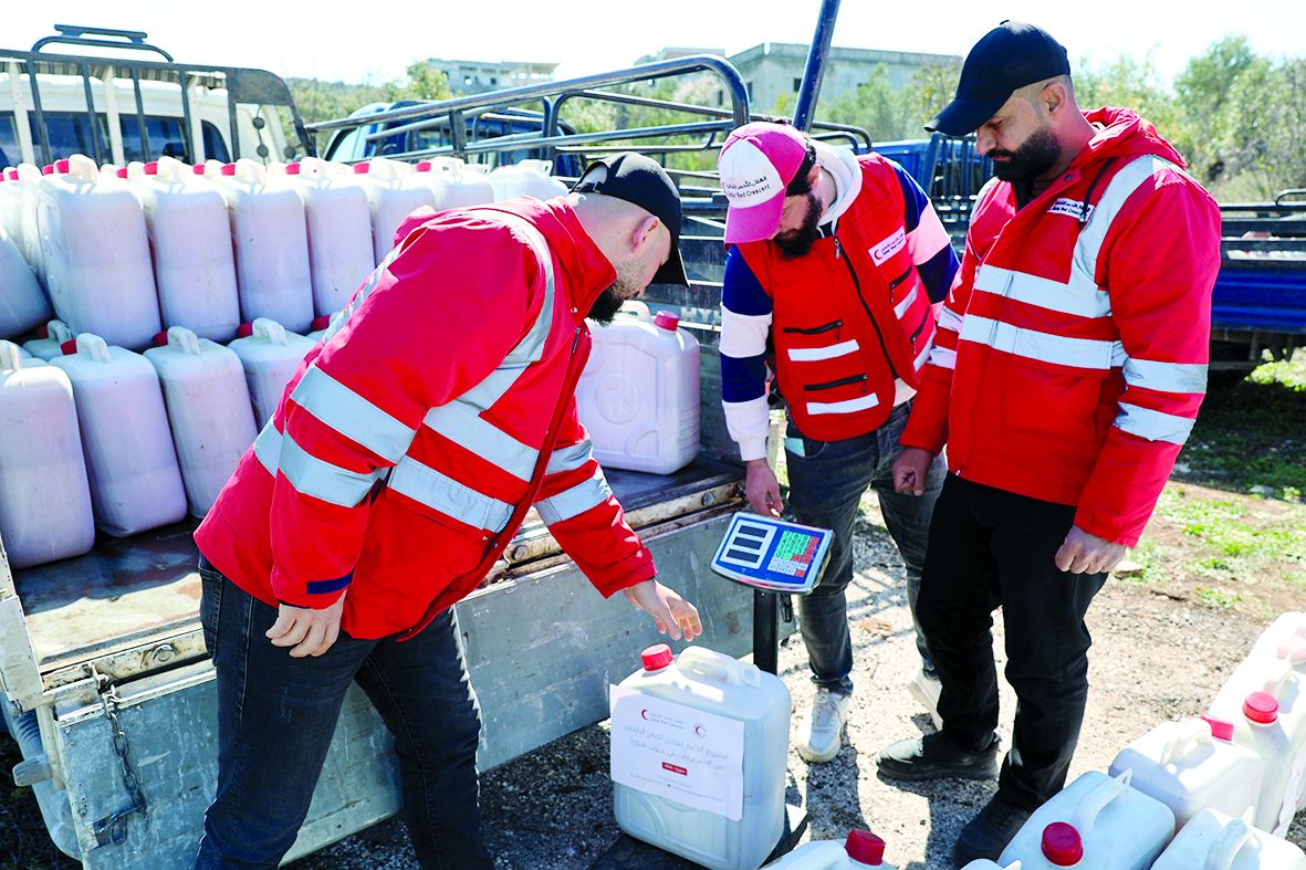 توزيع 8 آلاف سلة غذائية ووقود للتدفئة.. الهلال القطري: دعم إنساني عاجل لـ 40 ألف نازح جنوب سوريا