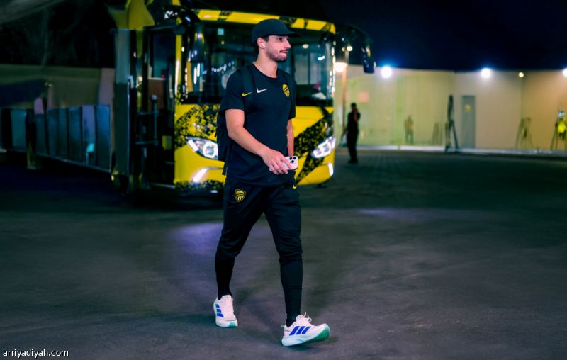 كونسيساو يثبت تسعة.. ويعيد عوار وفيرنانديز