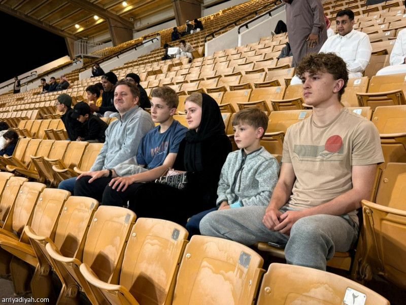 عائلة أمريكية تساند حارس ضمك