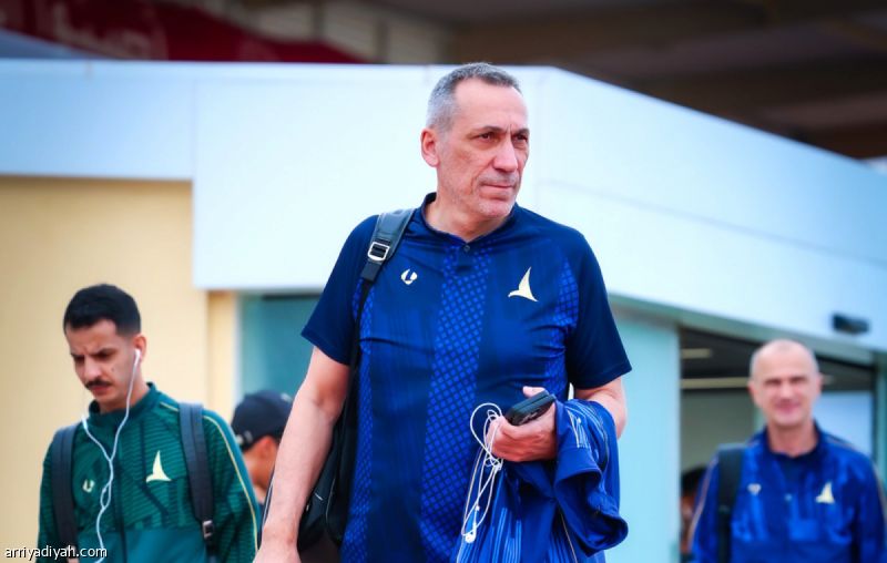 الخليج يعوّض تأجيل الهلال بتجريبية