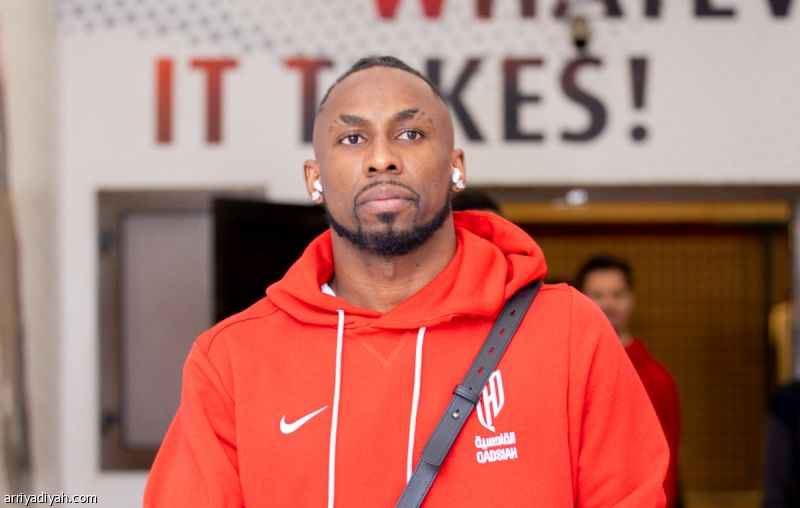 القادسية يتمسك بـ«الوحش» إلى 2030