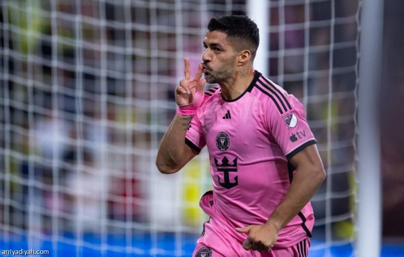 سواريز يفتح باب العودة