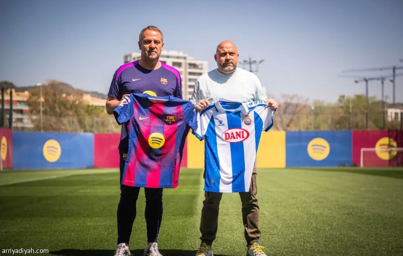 ابتسامات المدربين.. هدنة قبل ديربي برشلونة