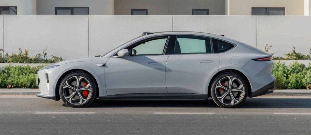 «نيو إي تي 5» الكهربائية في الإمارات مع توفير خدمة استبدال البطارية في 3 دقائق