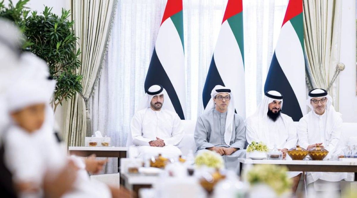 رئيس الدولة: الأسرة الصالحة تعزز تلاحم المجتمع