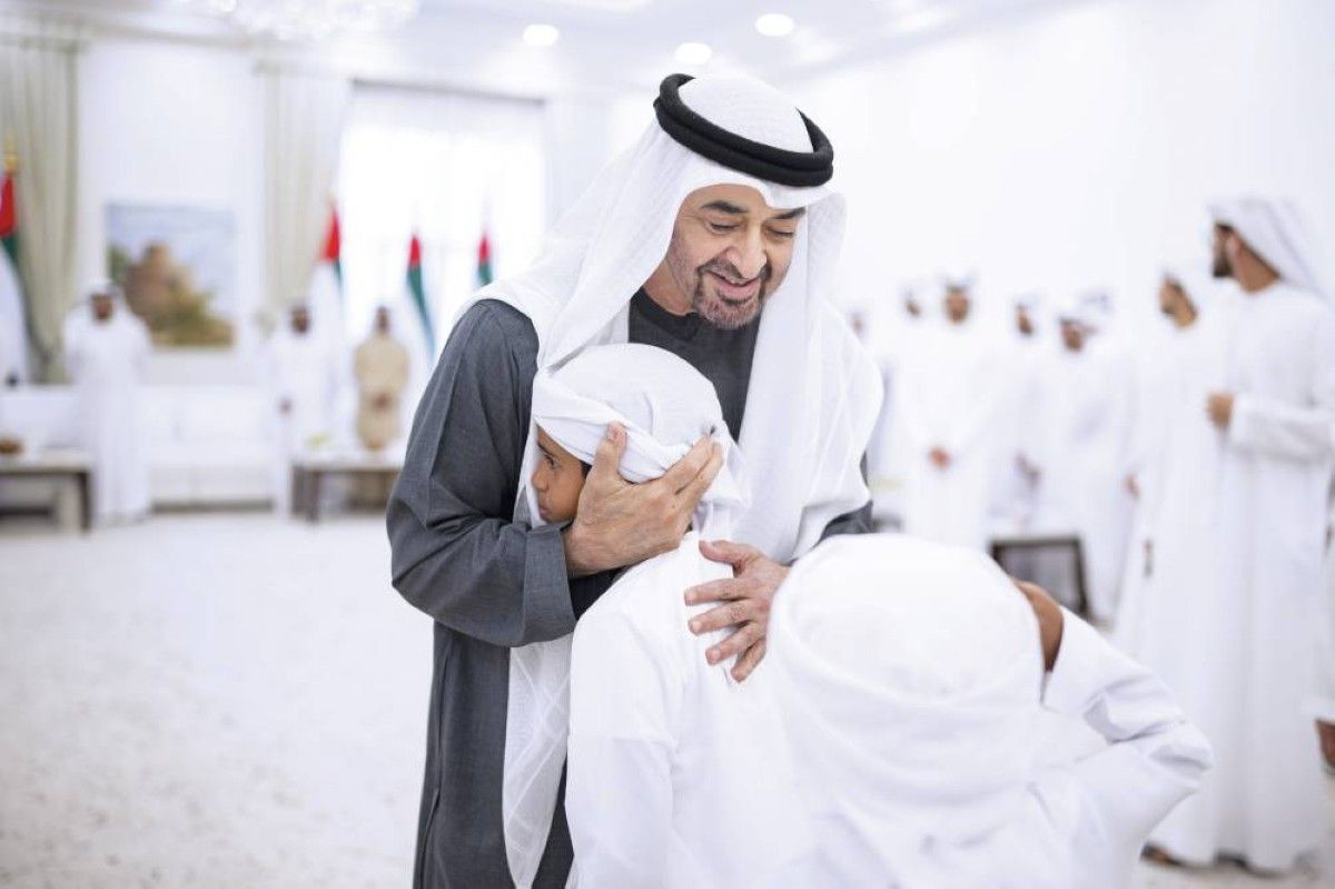 رئيس الدولة: الأسرة الصالحة تعزز تلاحم المجتمع