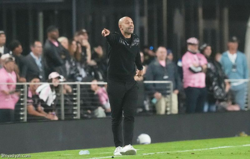 بلقبين كبيرين.. ماسكيرانو ينهي التجربة الأمريكية