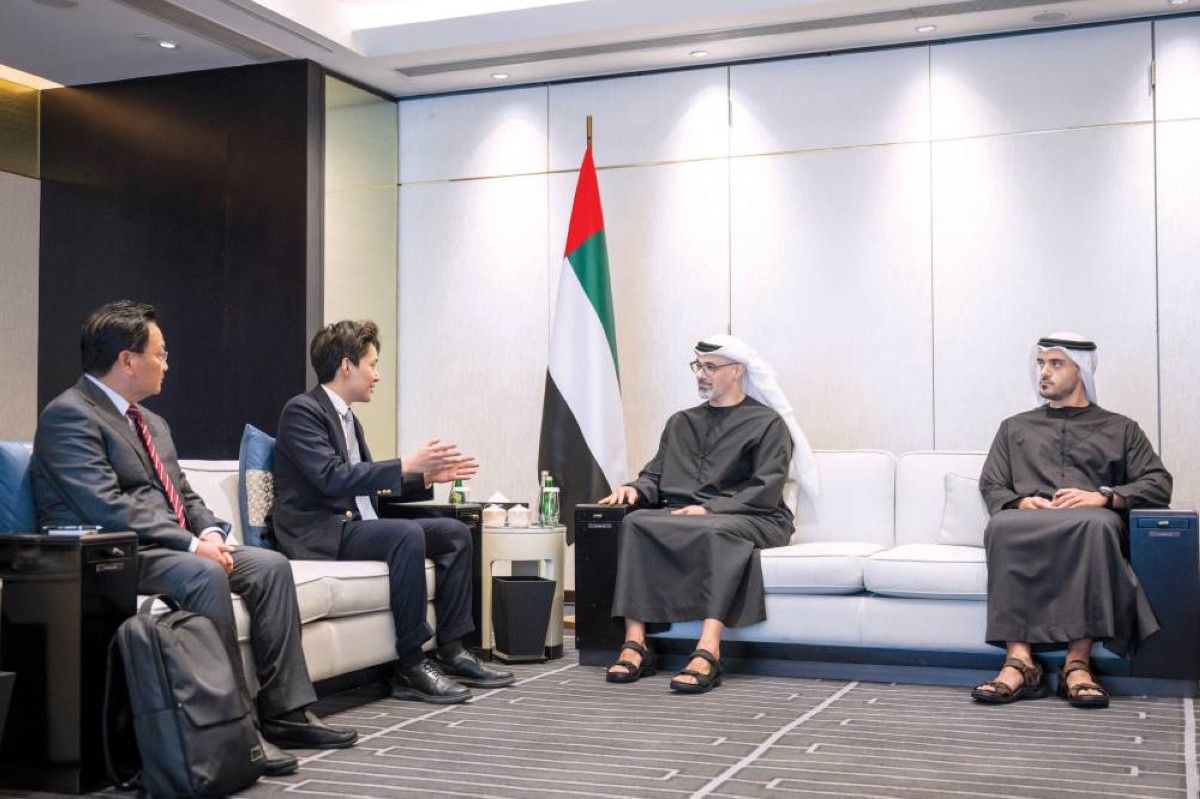 الرئيس الصيني وولي عهد أبوظبي يبحثان تعزيز الشراكة الاستراتيجية الشاملة بين البلدين