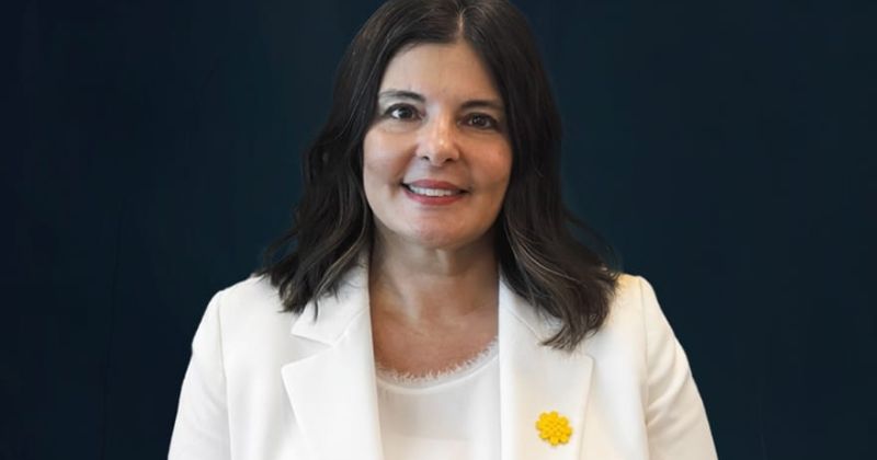 الدكتورة أسيل العوضي رئيسة للجامعة الأمريكية في الكويت