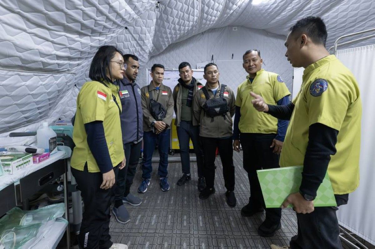 وصول دفعة جديدة من الفريق الطبي الإندونيسي إلى المستشفى الإماراتي العائم بالعريش