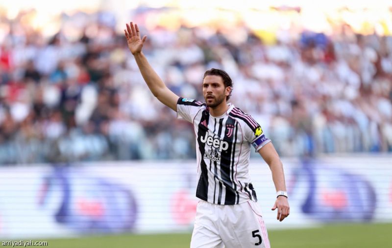 يوفنتوس يخطط على إبقاء لوكاتيلي حتى2030