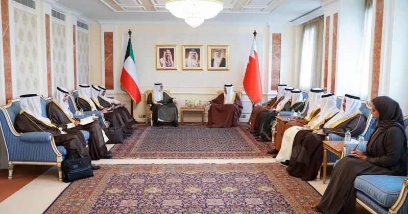 وزير الخارجية يبحث ونظيره البحريني تداعيات العدوان الإيراني الآثم والتطورات بالمنطقة