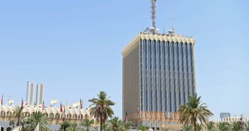 «الإعلام» تحيل 7 وسائل إعلامية إلى الجهات المختصة لمخالفتها قوانين العمل الإعلامي