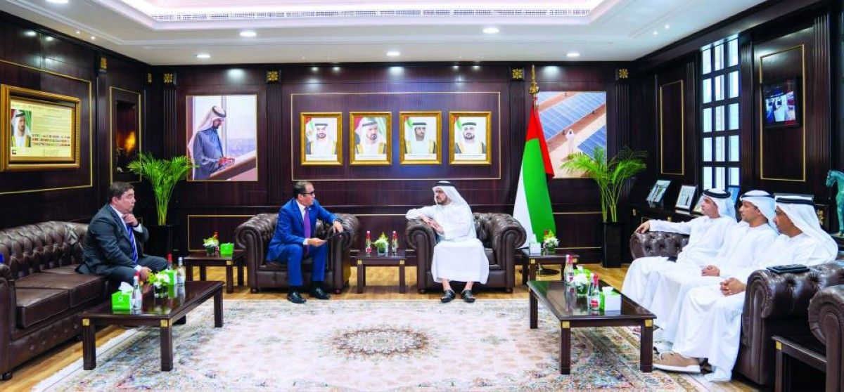 «كهرباء دبي» وقنصلية كازاخستان تبحثان آفاق التعاون المشترك
