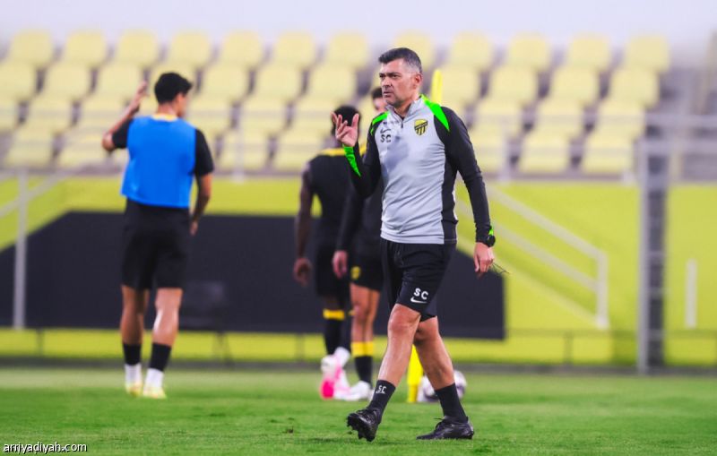 كونسيساو يفاضل بين روجر وبيرجوين