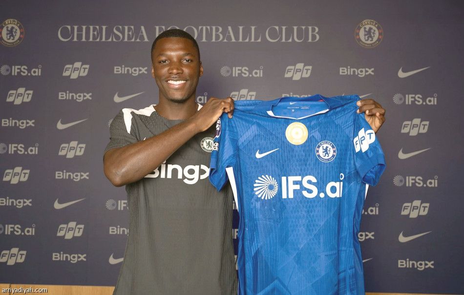 تشيلسي يتمسك بكايسيدو حتى 2033