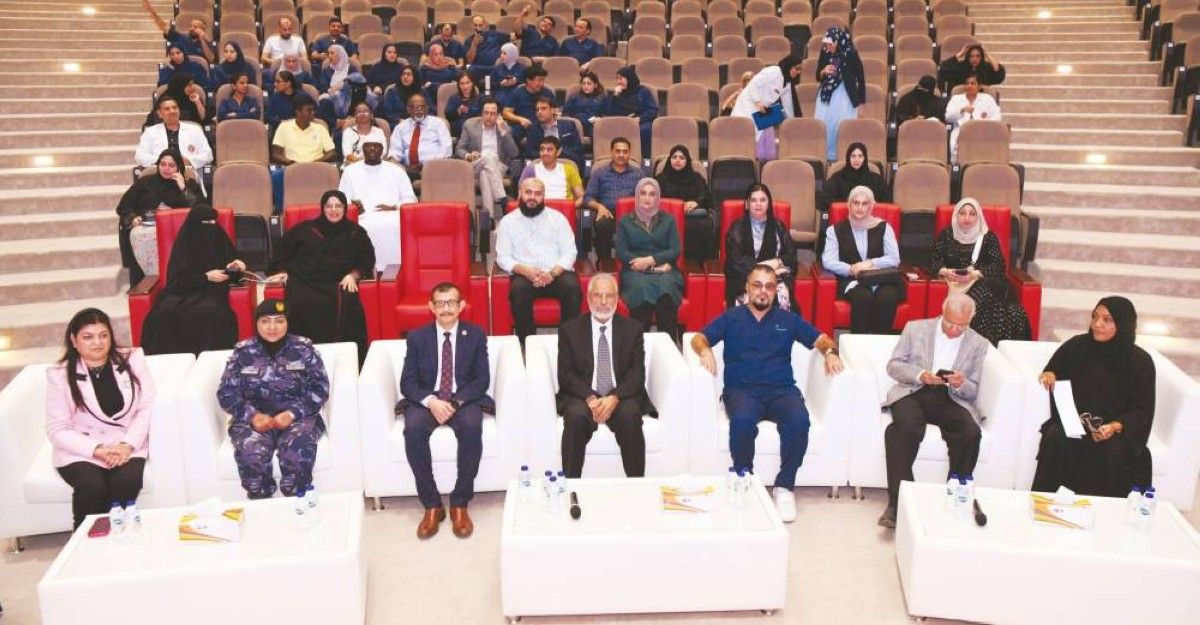 شرطة رأس الخيمة تناقش تحديات أمهات أصحاب الهمم